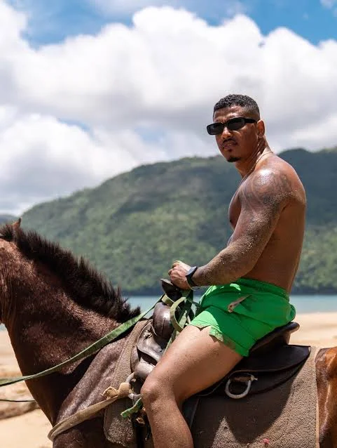 Paseo a caballo por la playa con vistas a la campiña de Amber Cove y Taino Bay